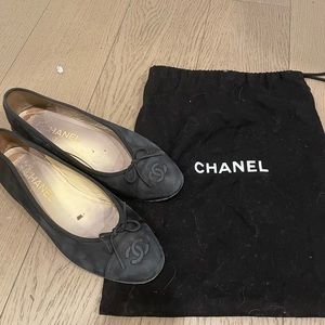 Chanel CC Ballerina flat size 38